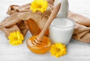 Mật Ong Rừng Có Dùng Được Với Sữa Không